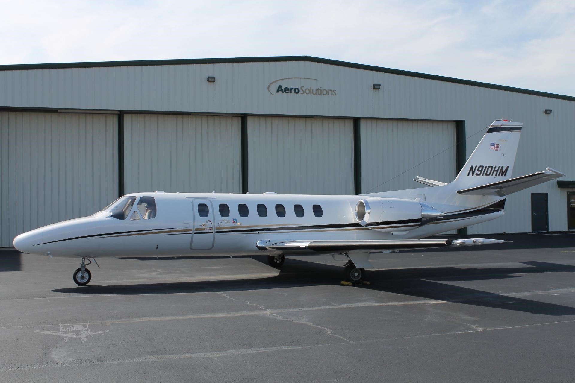 Image of tail N817SH