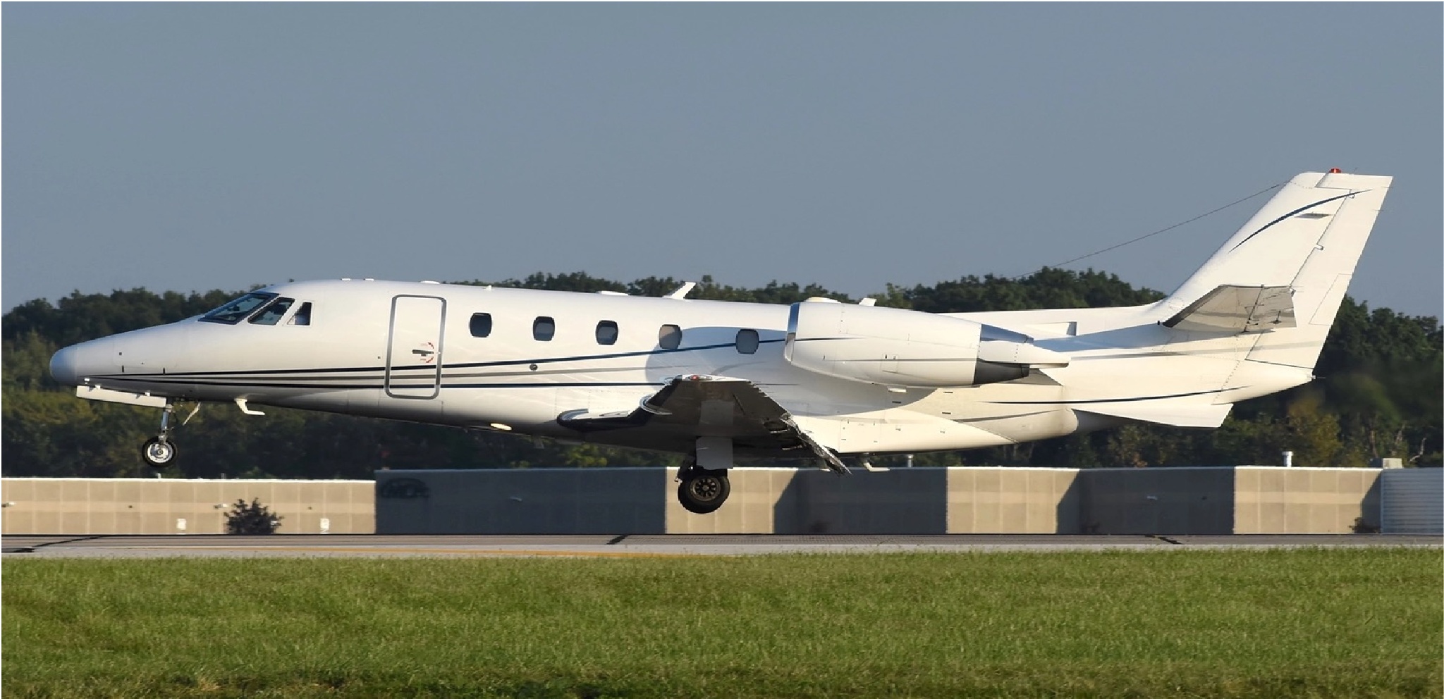 Image of tail N854JS