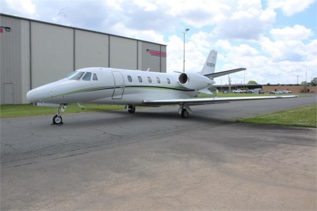 Image of tail N560AD