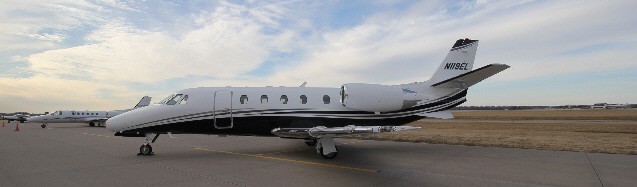Image of tail N211CL