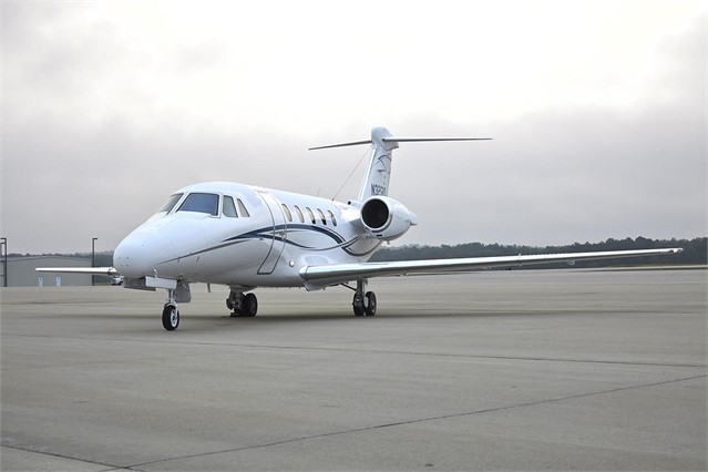 Image of tail N325RD