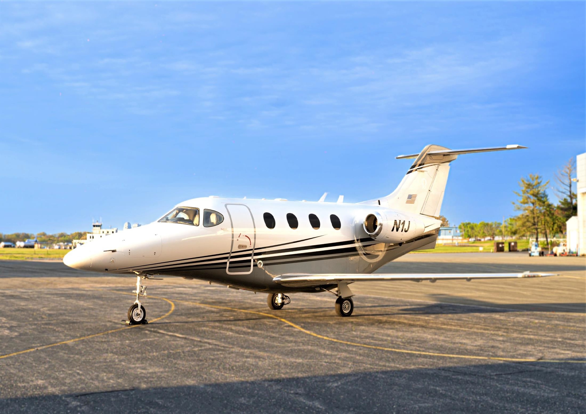 Image of tail N1J