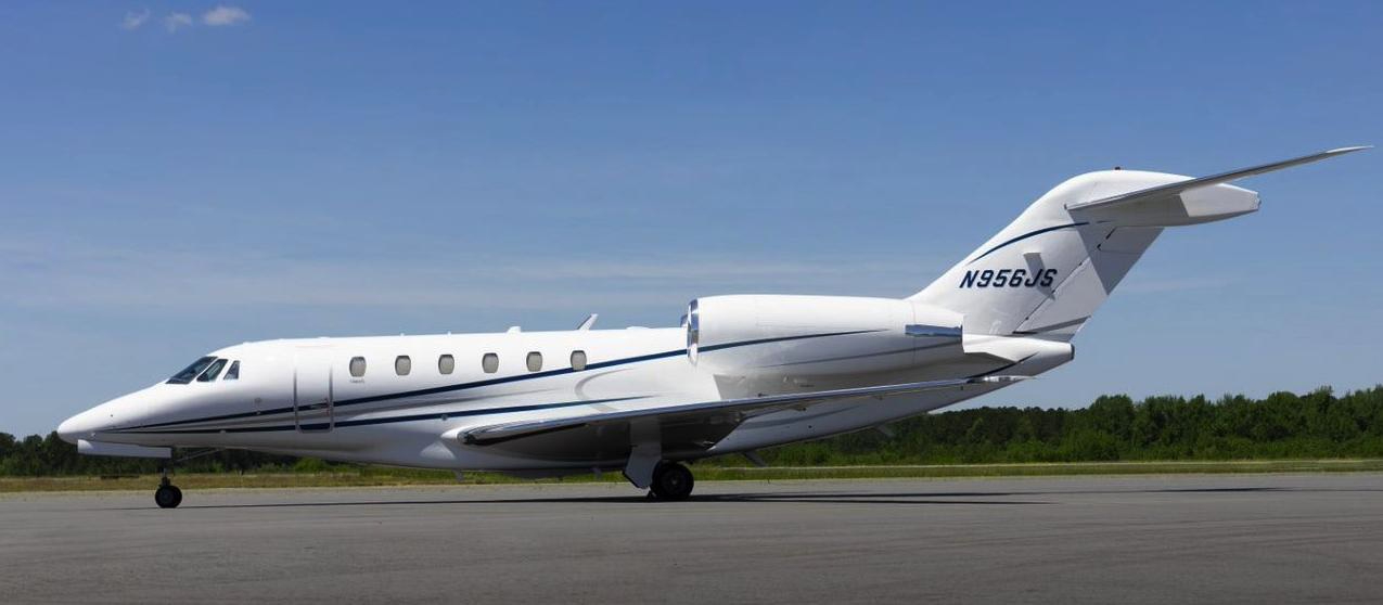 Image of tail N222BD