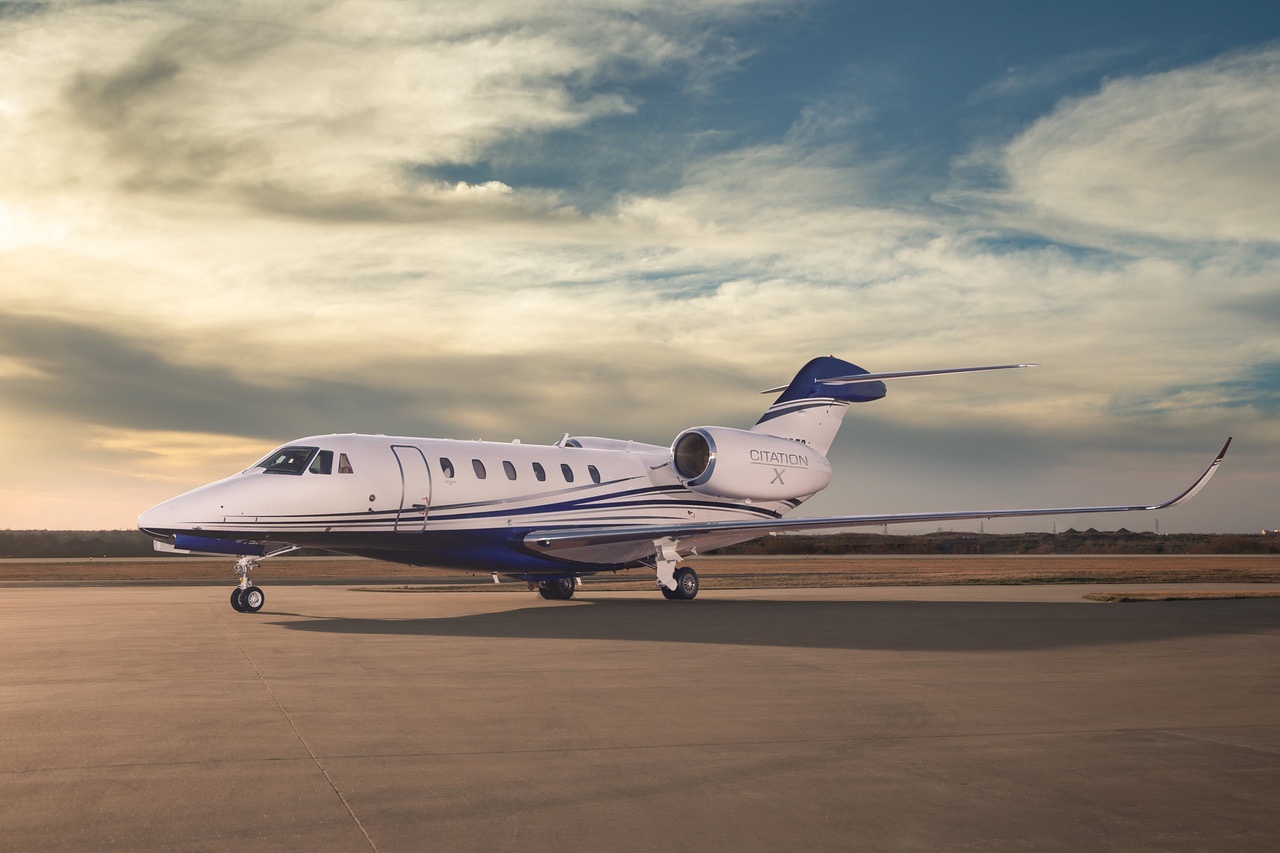 Image of tail N954JS