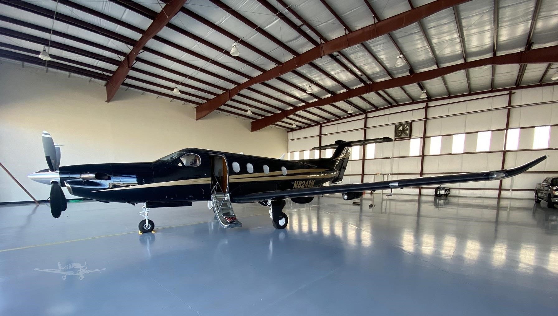 Image of tail N824SM