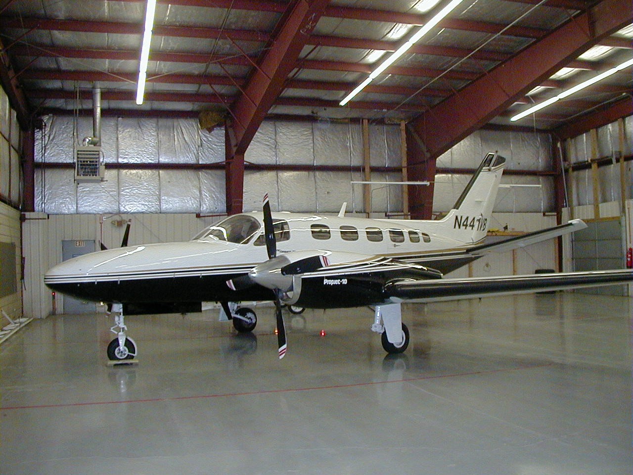 Image of tail N441WF