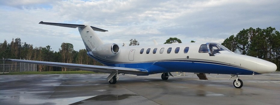Image of tail N321SM