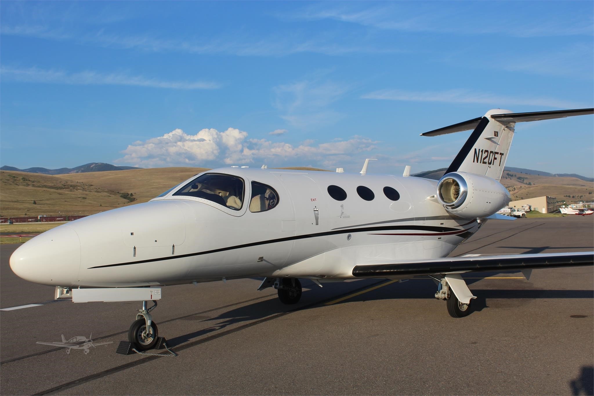Image of tail N120FT