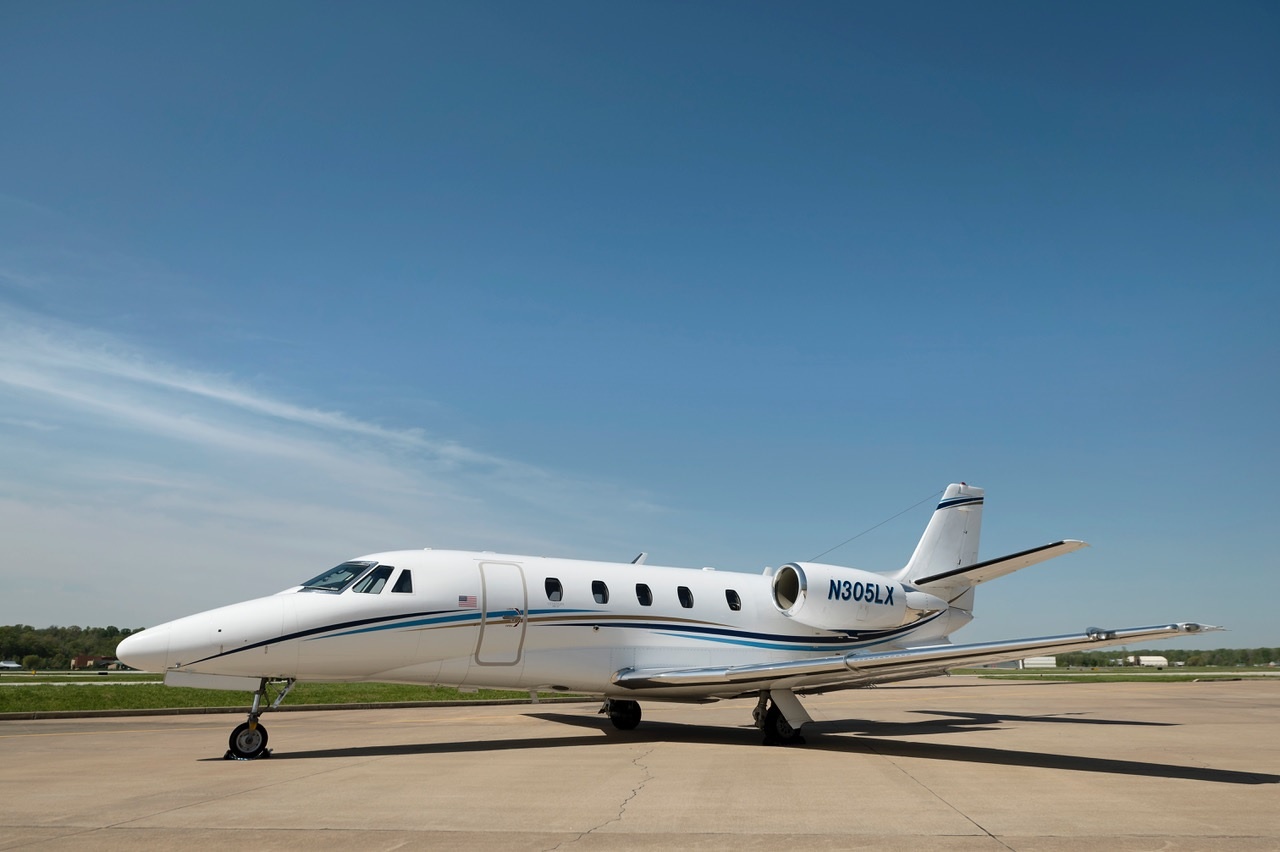 Image of tail N305LX