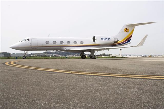 Image of tail N305PB