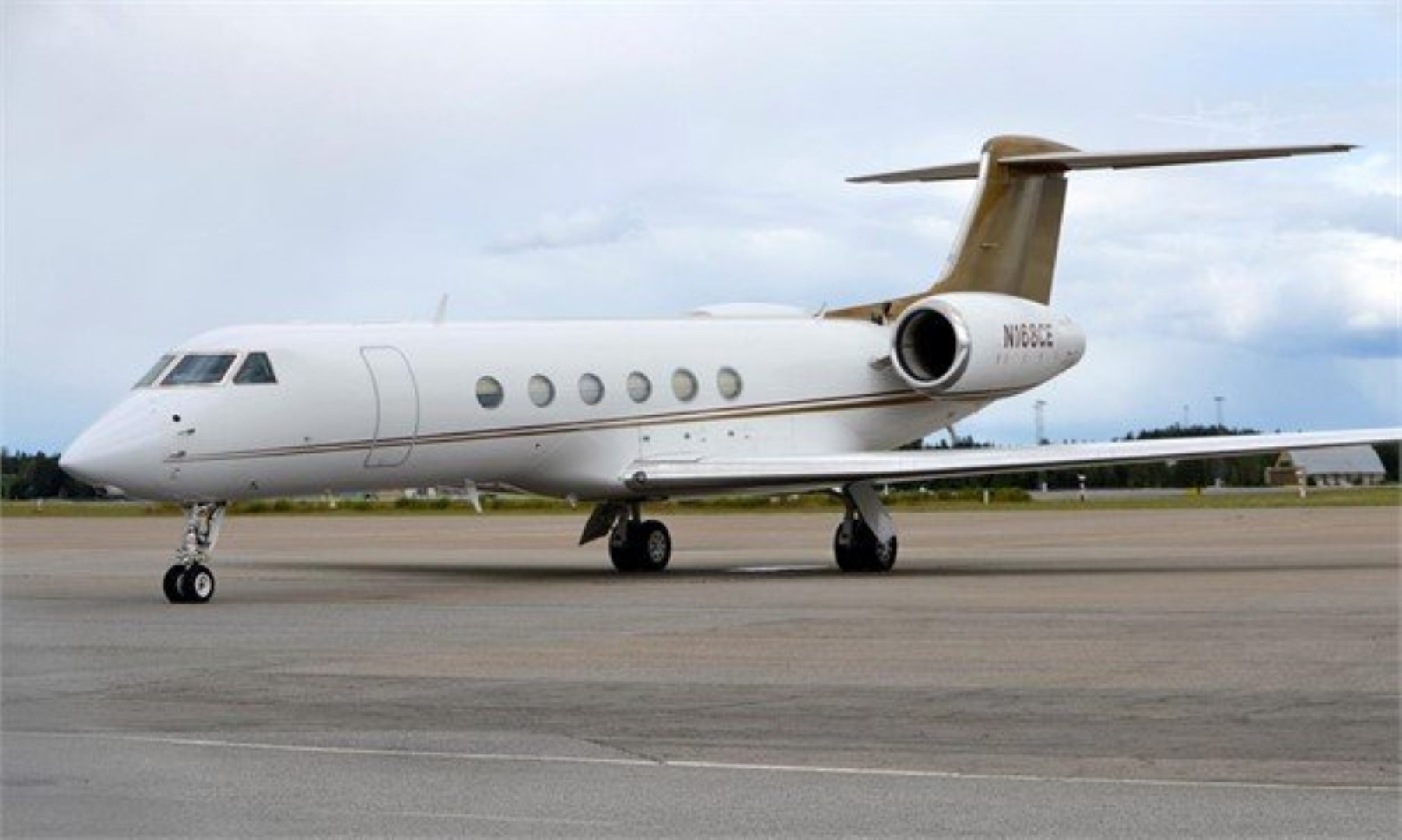 Image of tail N168CE