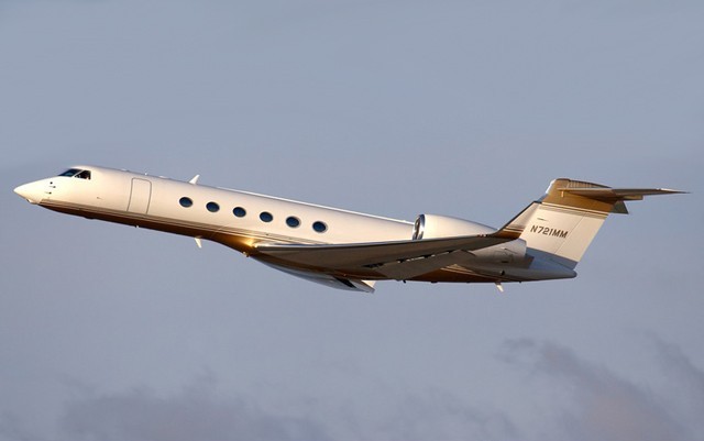 Image of tail N727PR