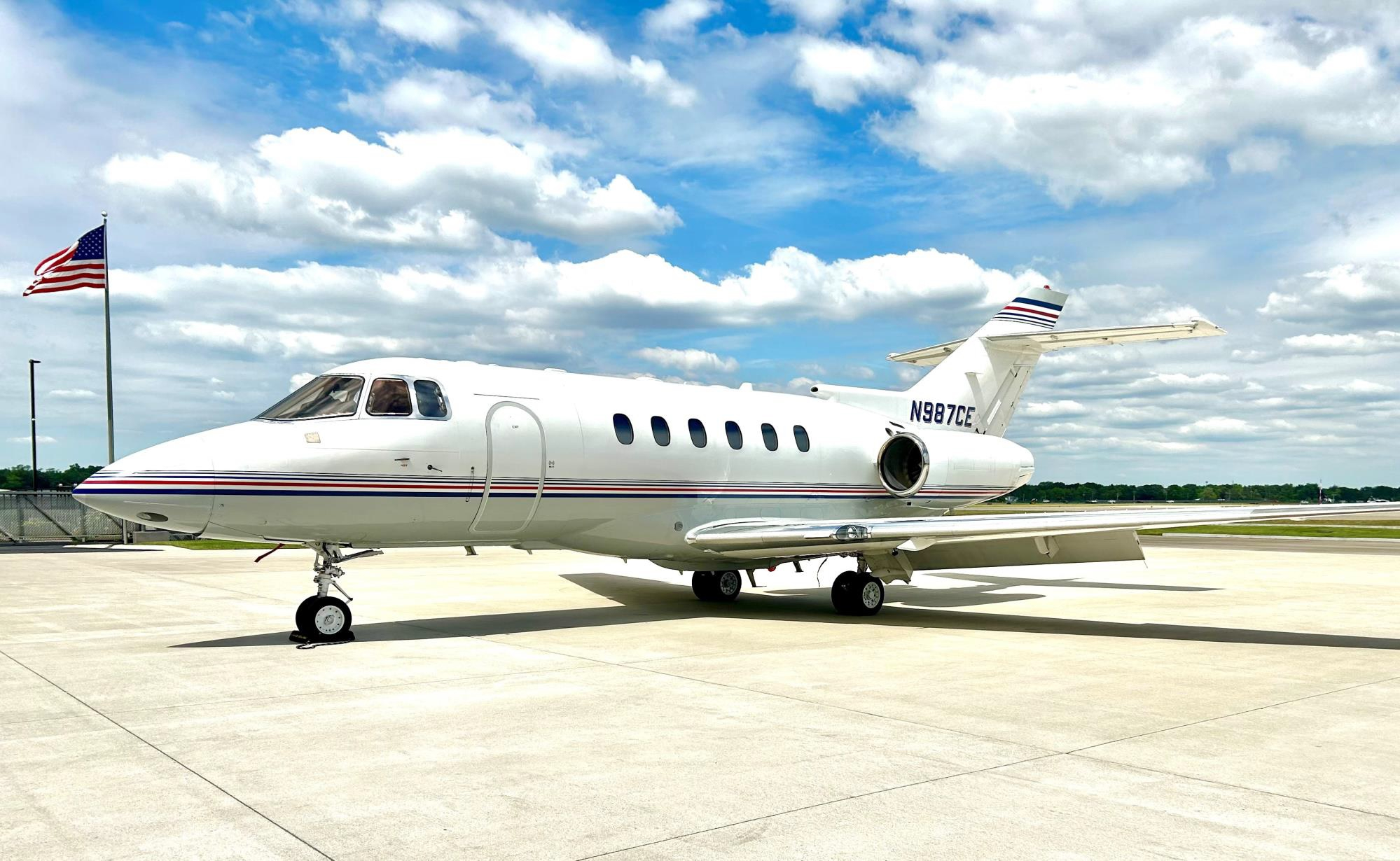 Image of tail N987CE