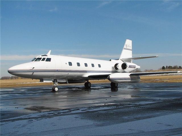 Image of tail N800GD
