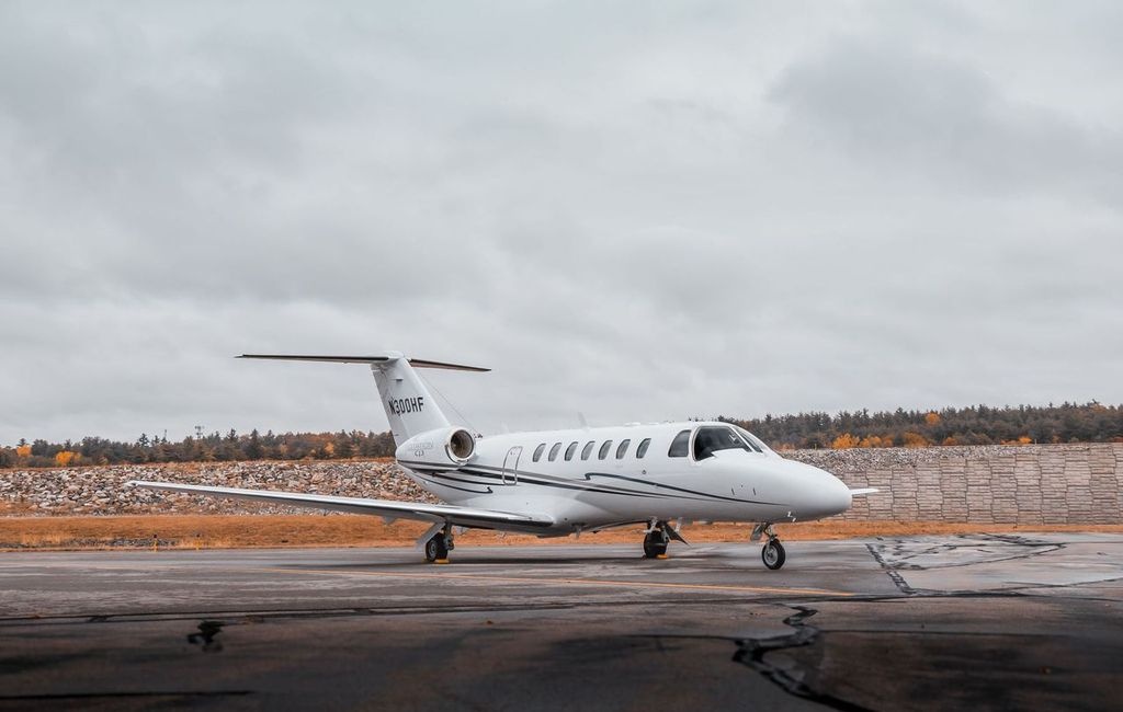 Image of tail N300HF