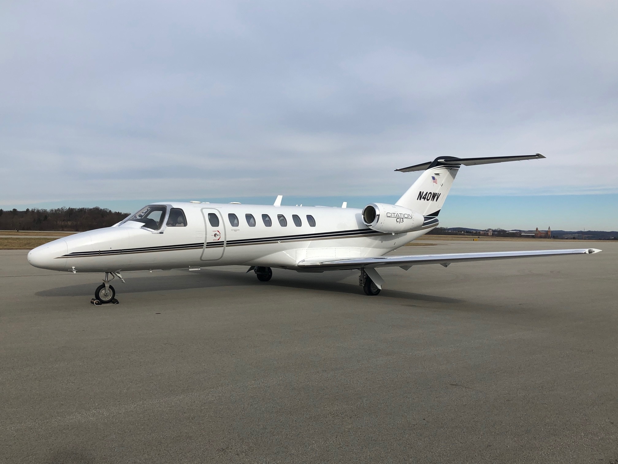 Image of tail N40WV
