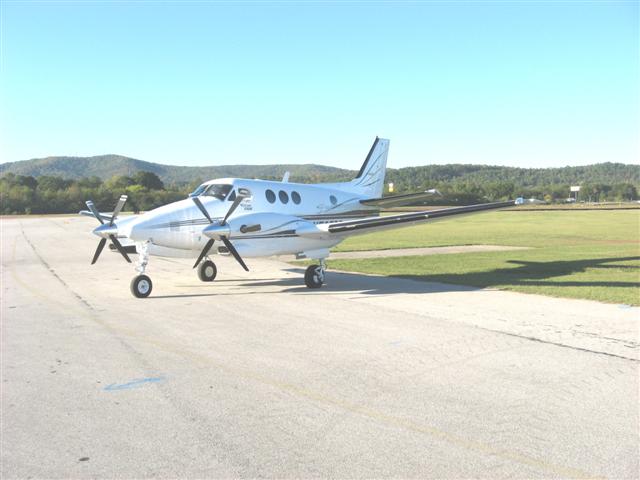 Image of tail N587PB