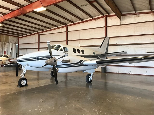 Image of tail N1095W
