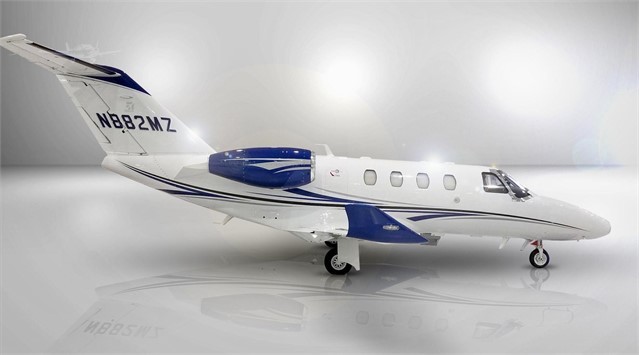 Image of tail N882MZ