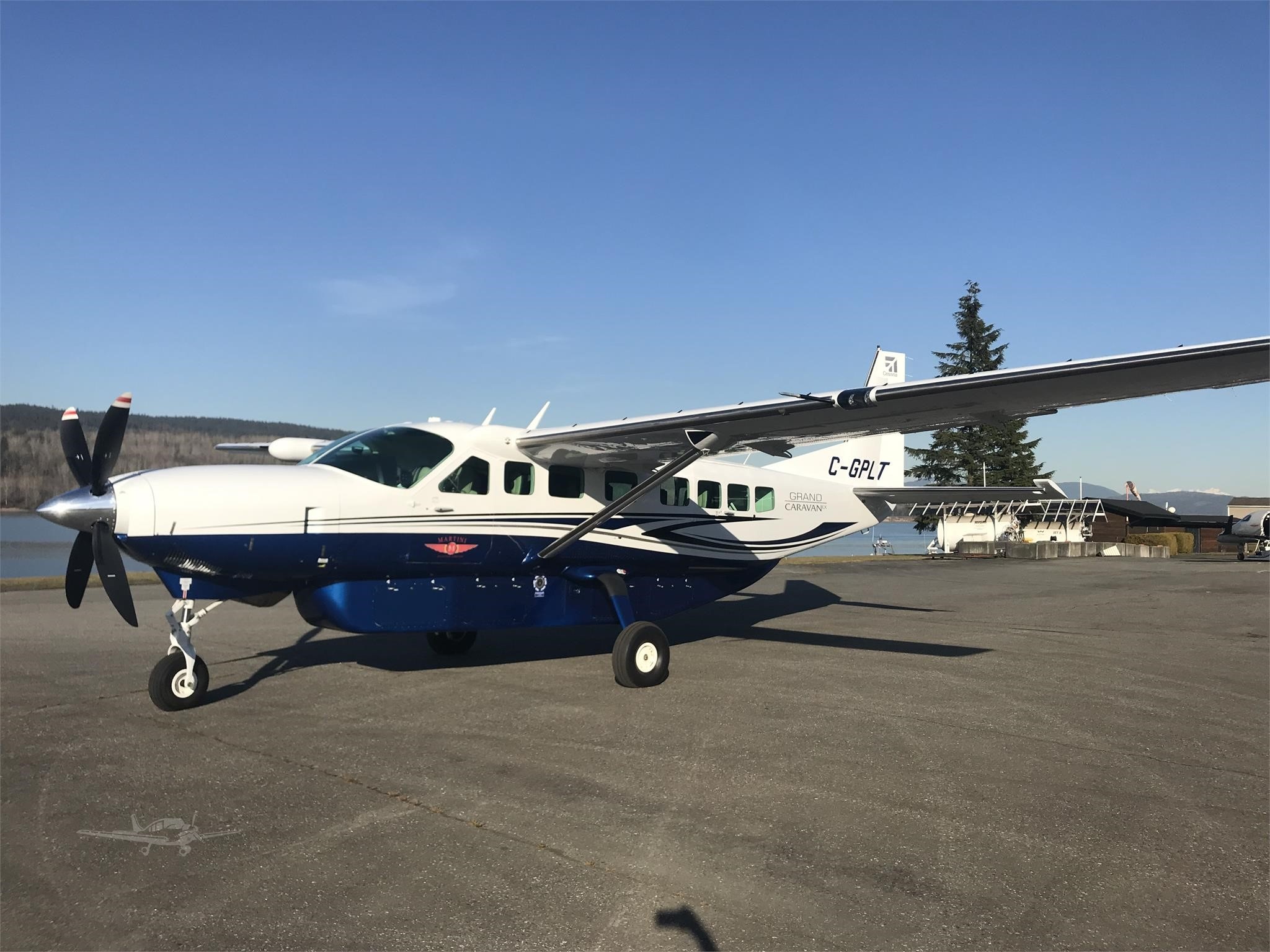 Image of tail N707H
