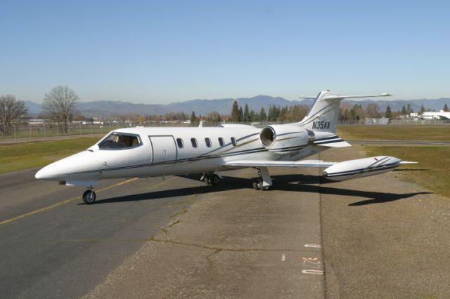 Image of tail N542LM