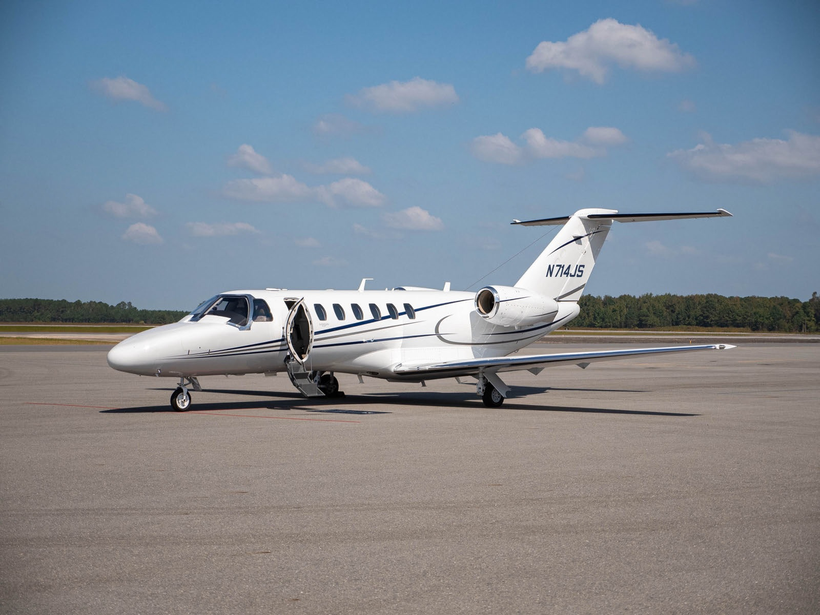 Image of tail N714JS