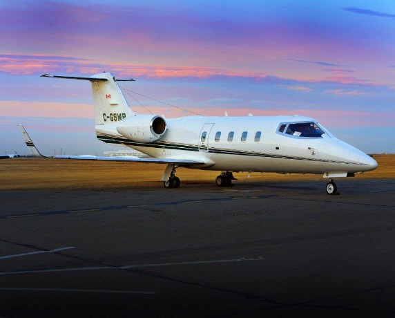 Image of tail N989AW