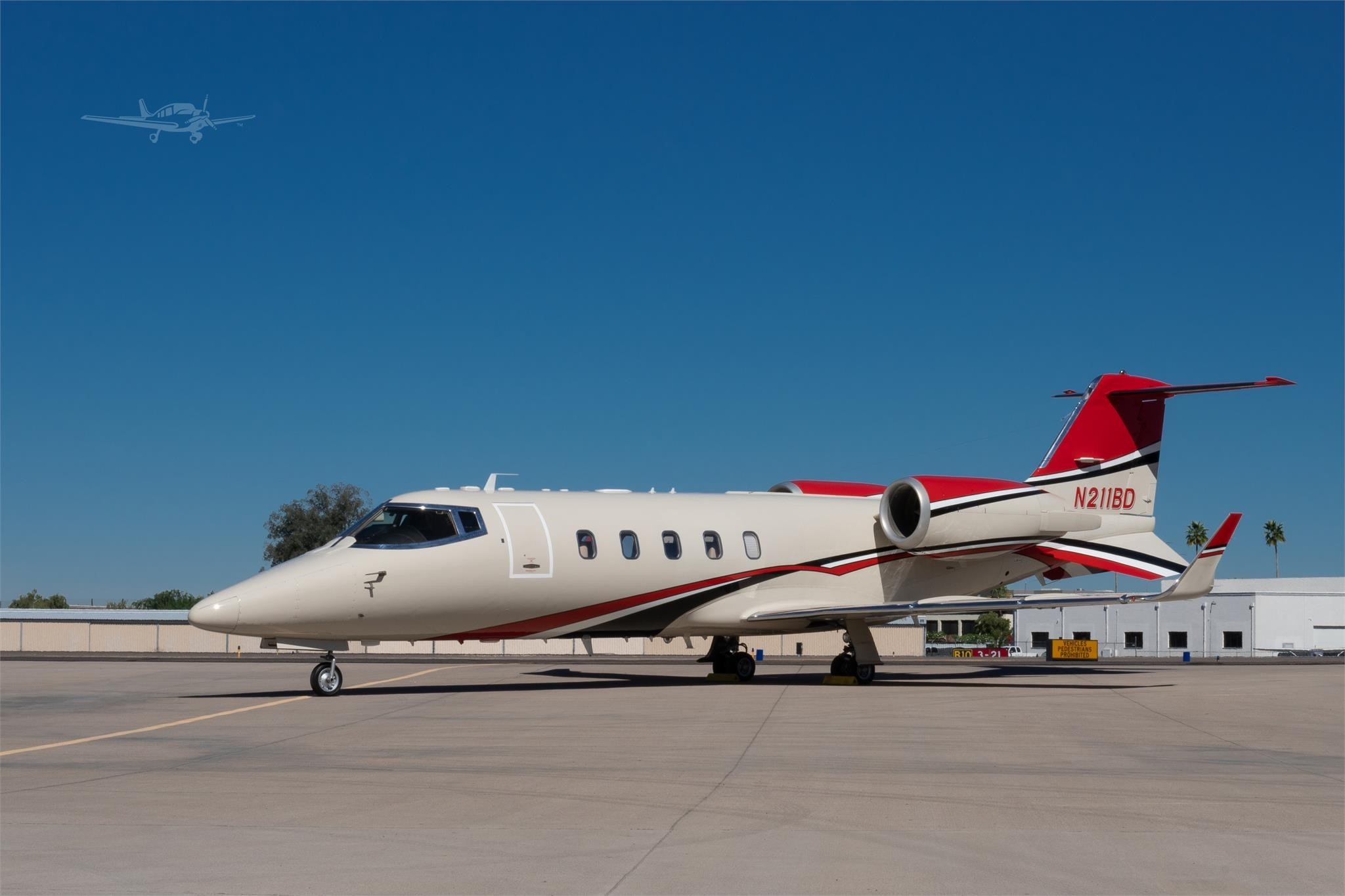 Image of tail N211BD
