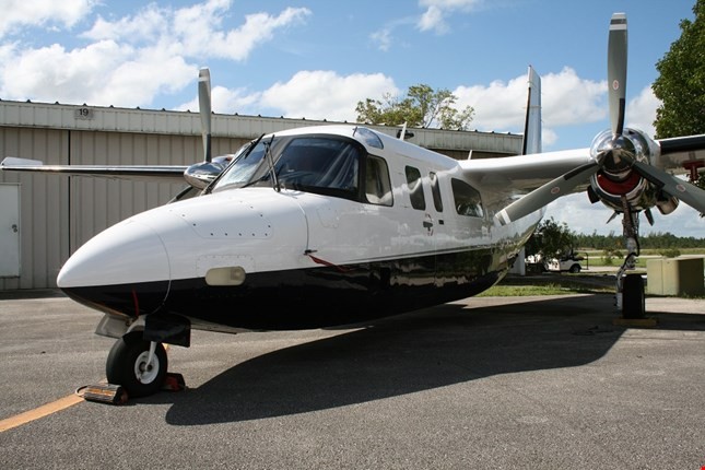 Image of tail N127HJ