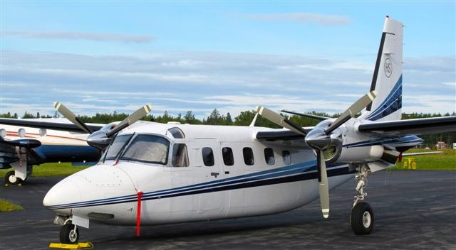Image of tail N77HS