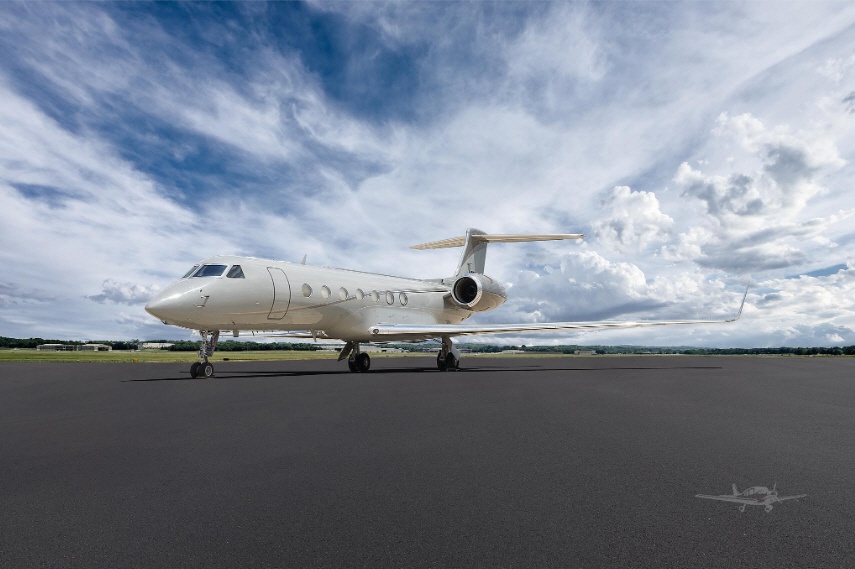 Image of tail N550