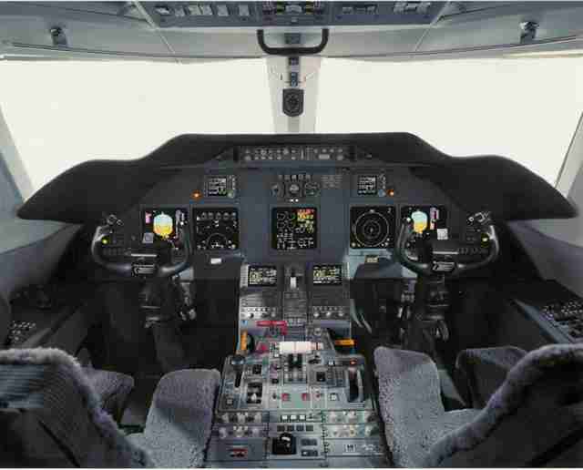 Image of tail N882MR