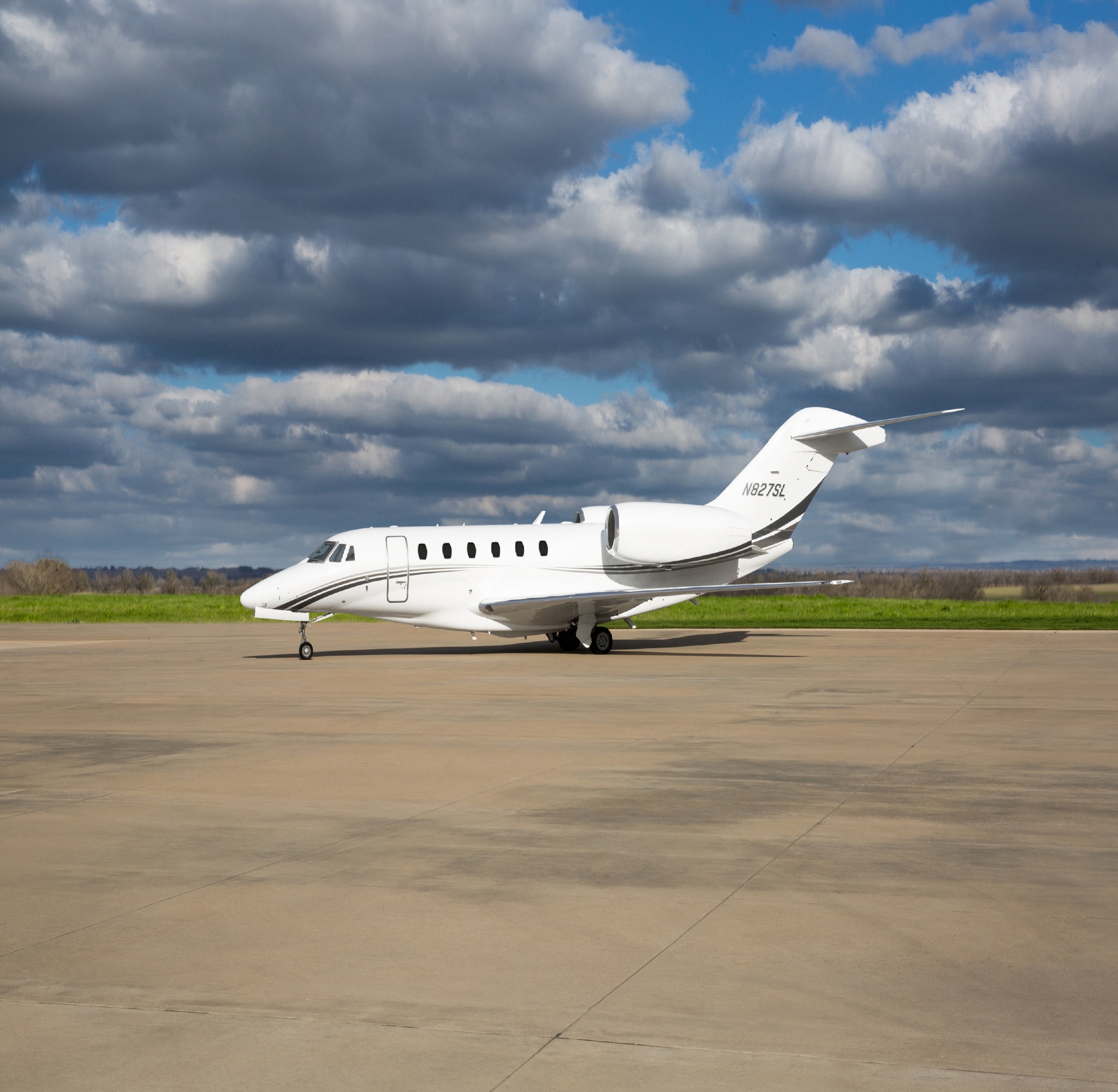 Image of tail N979JS