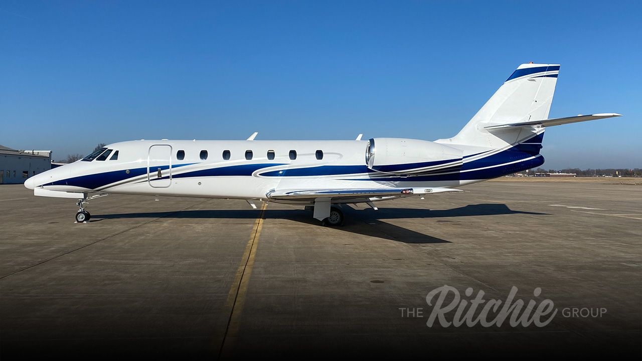 Image of tail N33SL