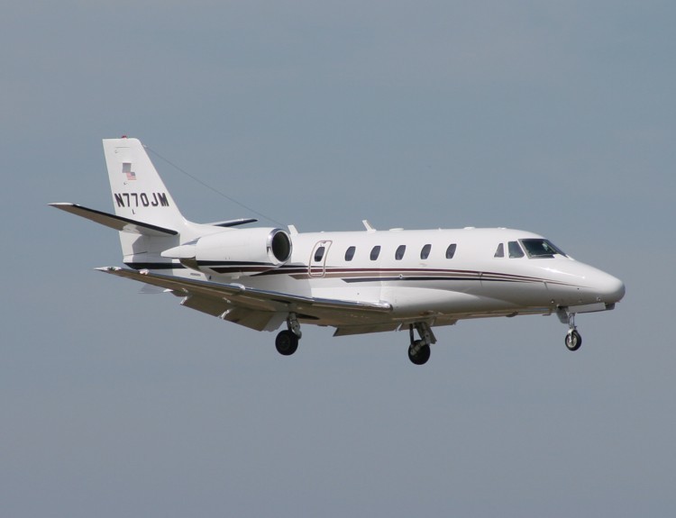Image of tail N421LT
