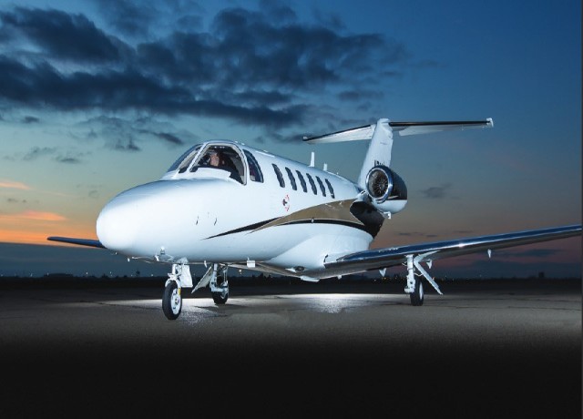 Image of tail N200FT