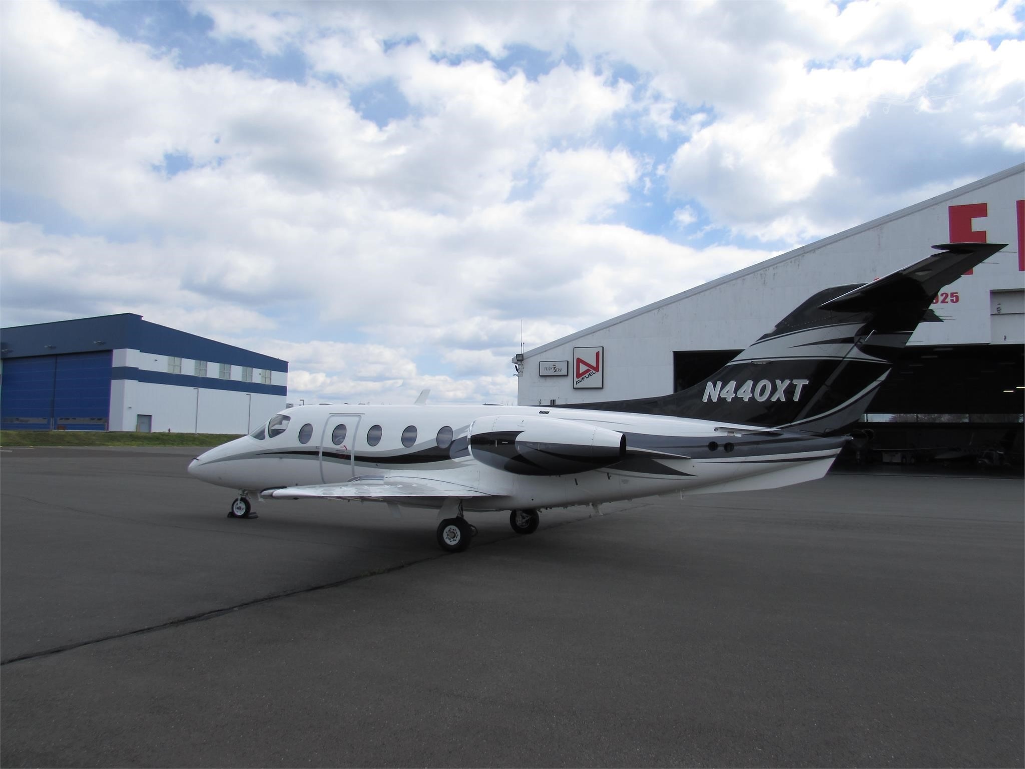 Image of tail N440XT