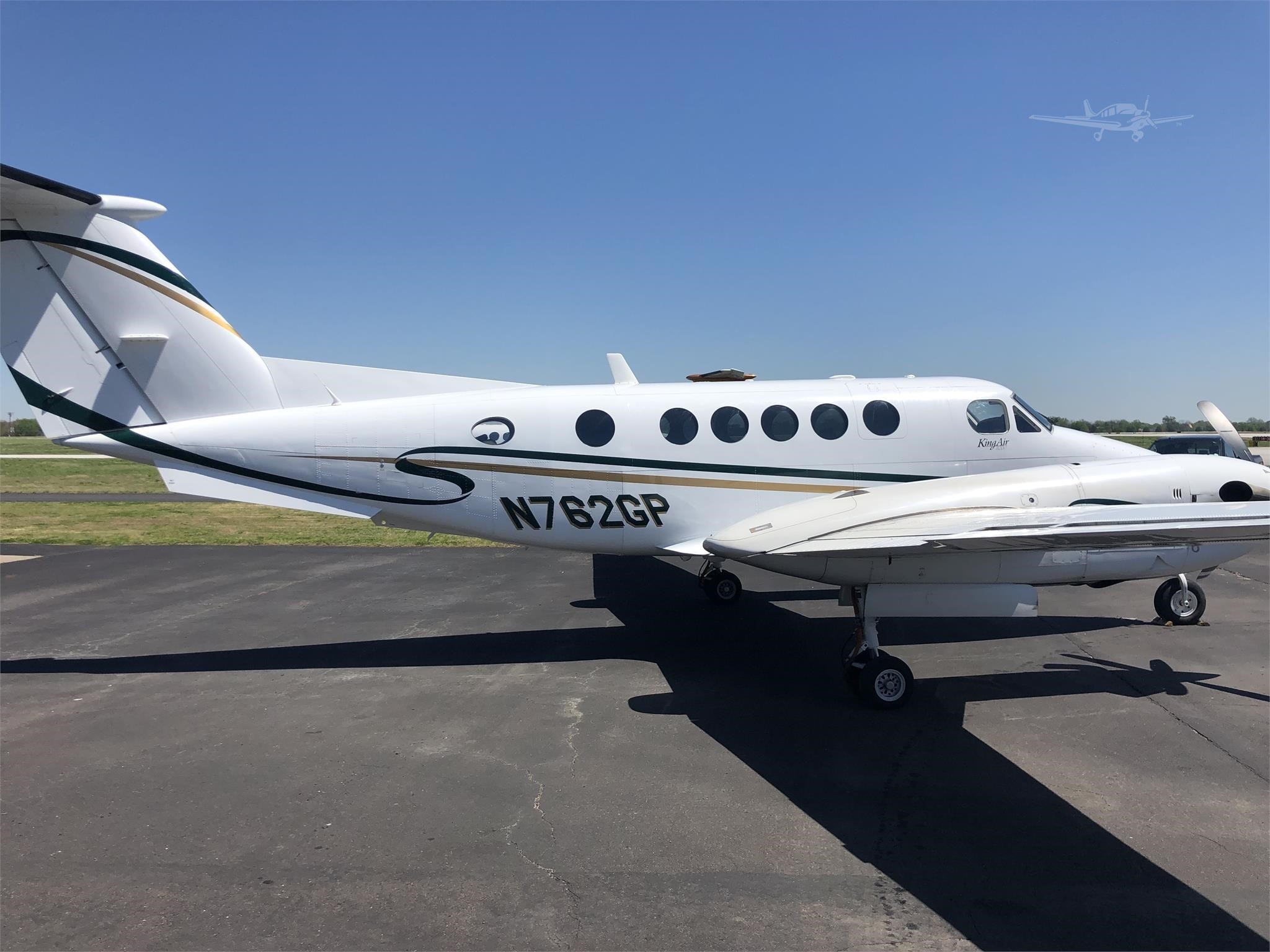 Image of tail N541LM
