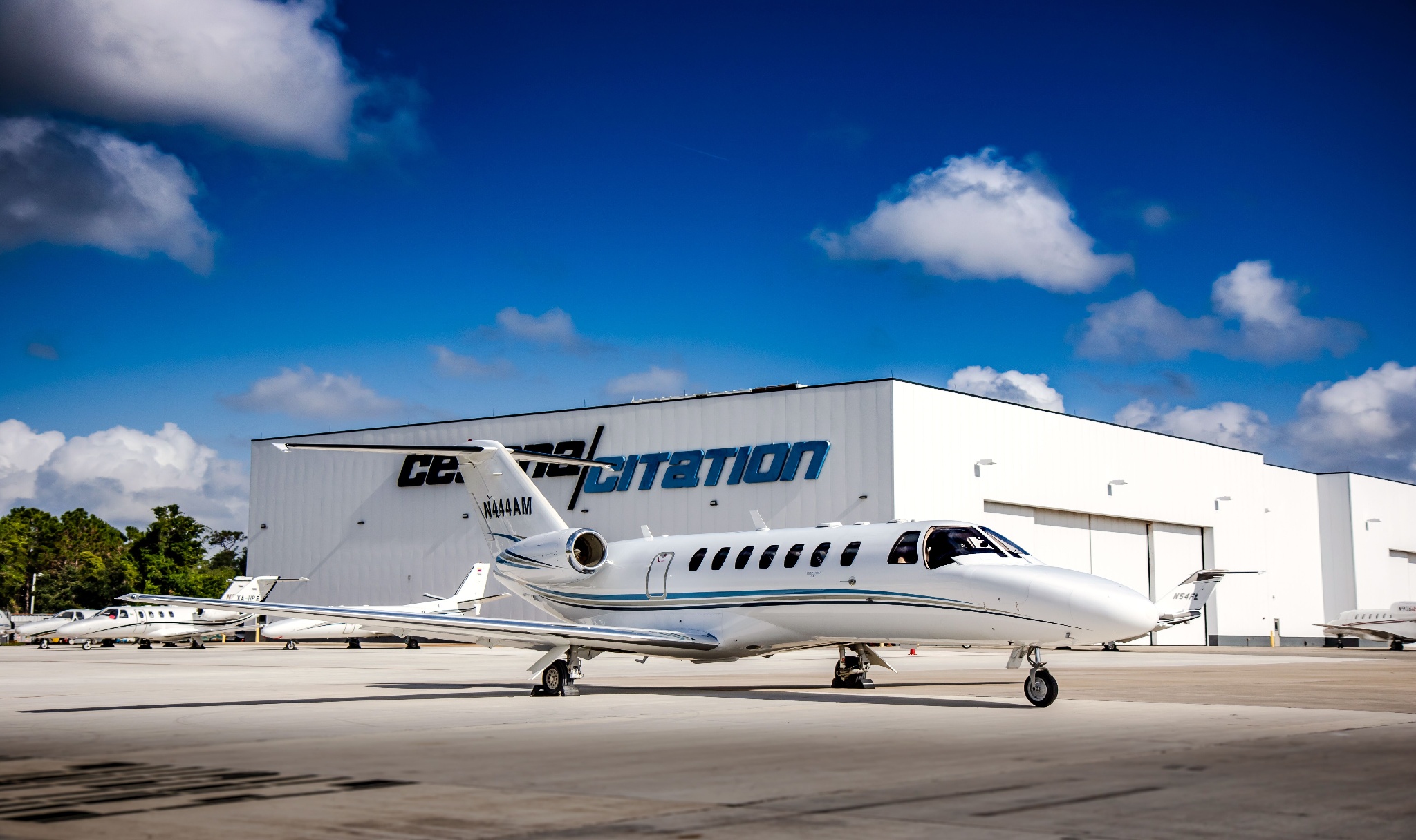 Image of tail N444AM